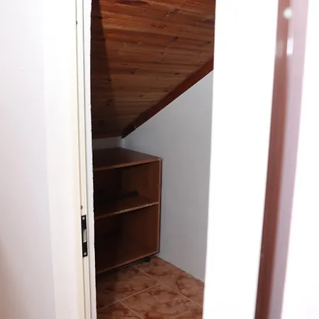 In Qerret - 100 M From The Willa *