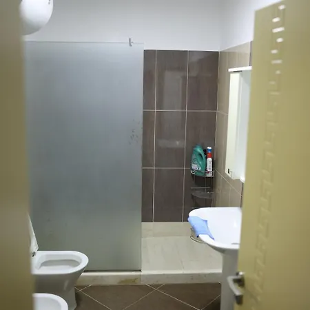 In Qerret - 100 M From The Willa *