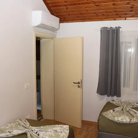 In Qerret - 100 M From The Willa Golem (Tirana)