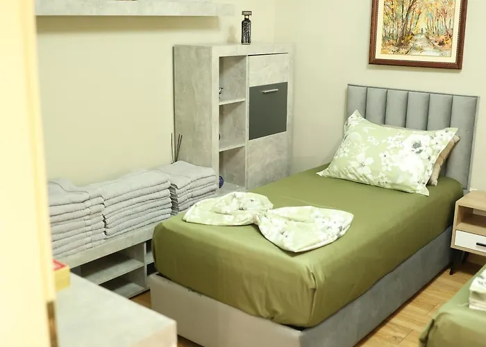 In Qerret - 100 M From The Vila Golem (Tirana)