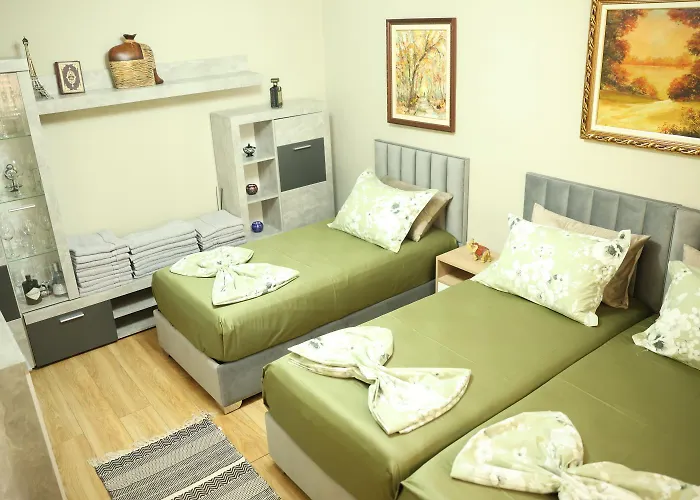 In Qerret - 100 M From The Vila *