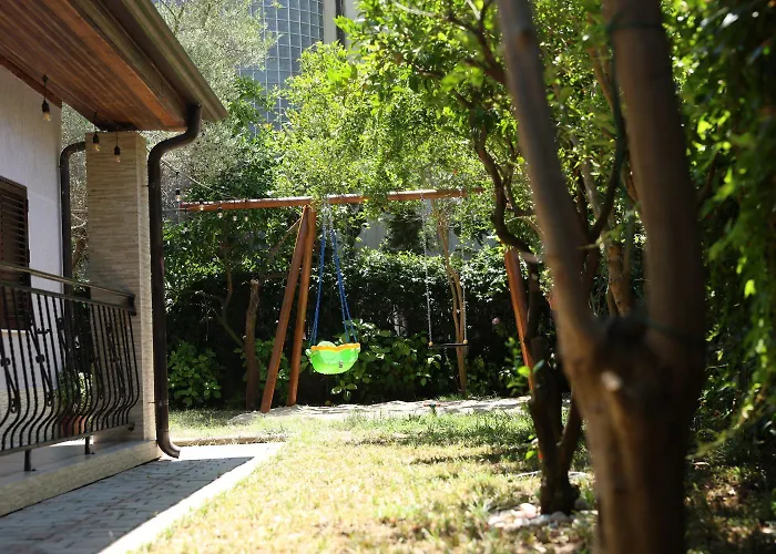 In Qerret - 100 M From The 别墅 格勒姆